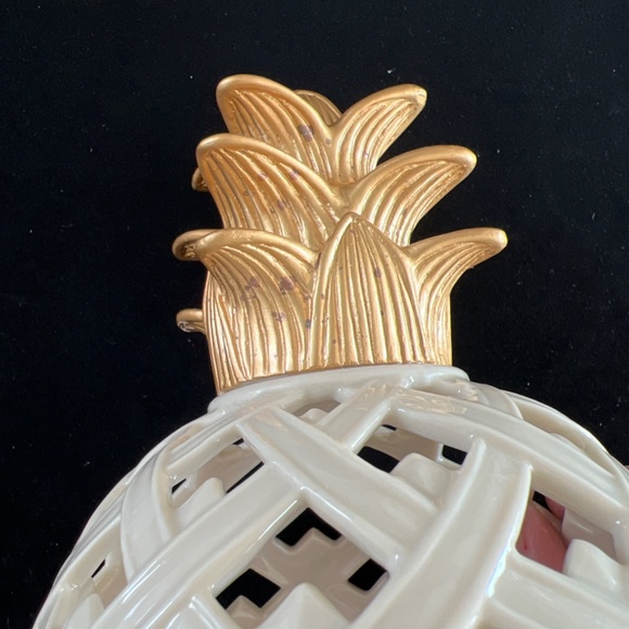 Lenox Vintage Pinapple with Potpourri - Picture 15 of 15